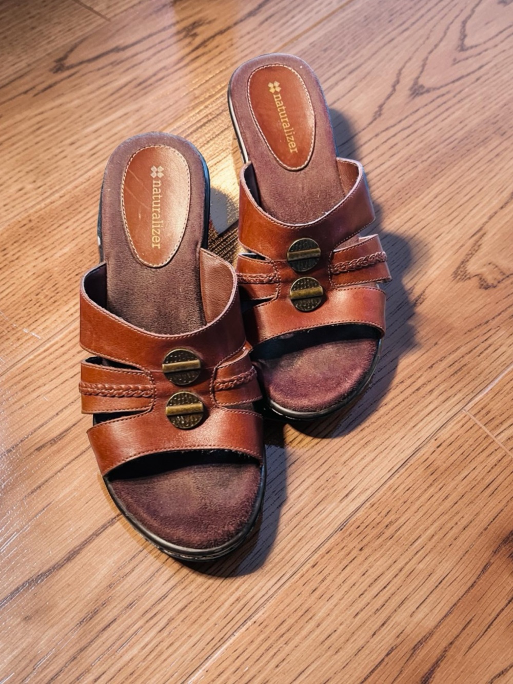 Naturalizer Brown Leather Slip-On Mules with Decorative Medallions Size 7M GUC
